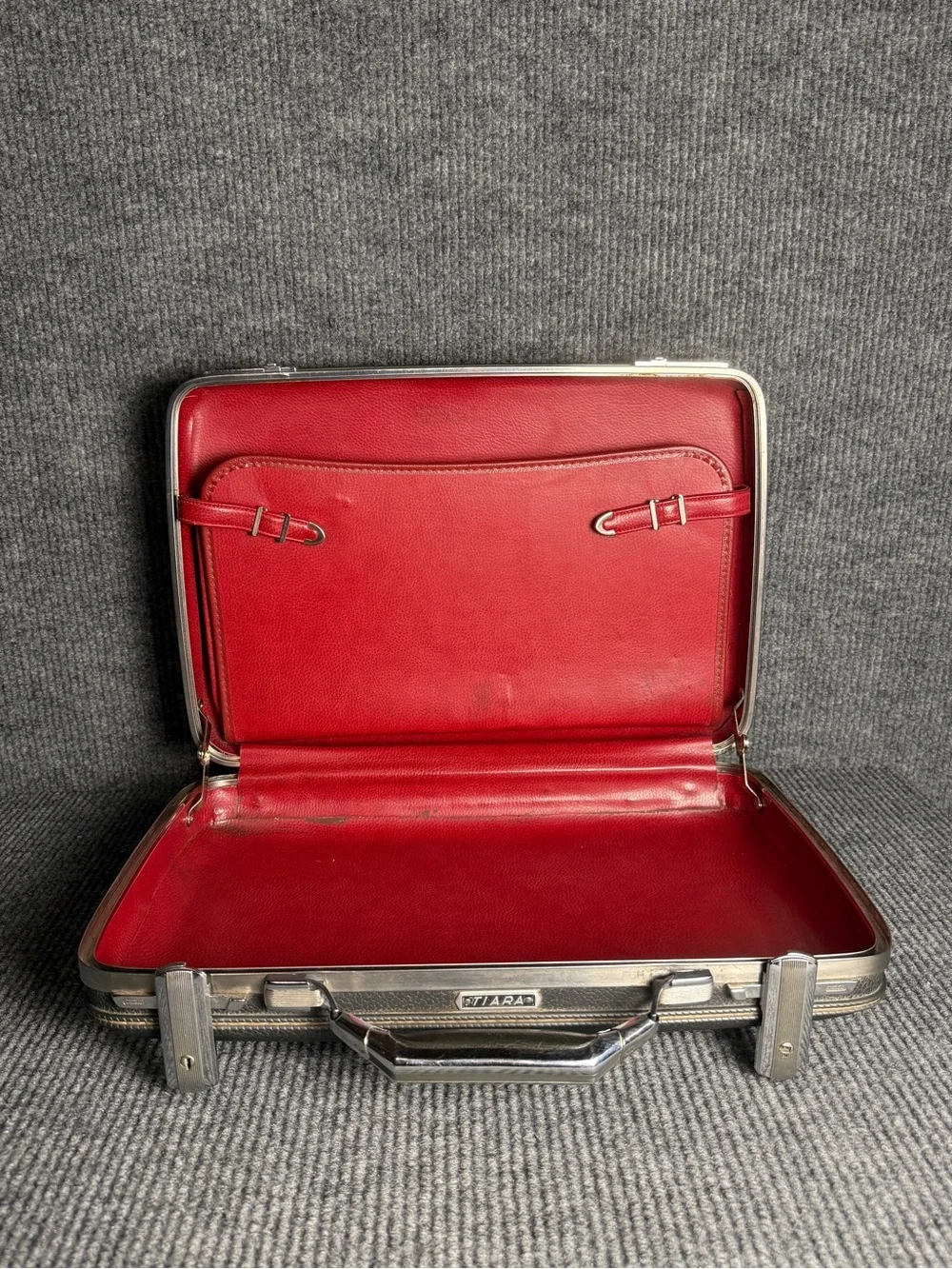 Vintage American Tourister Tiara Hardshell Briefcase Attache Case Charcoal Gray